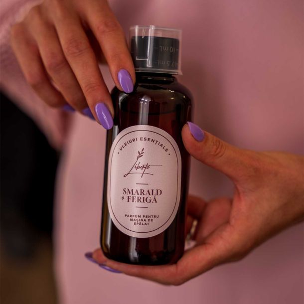 Parfum pentru mașina de spălat Smarald și Ferigă
